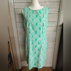 Elegant Green Patterned Dress